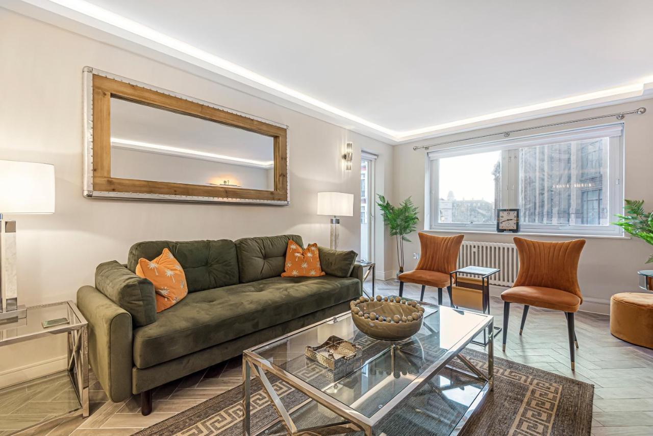 Luxury Living In Knightsbridge Private Balcony View Of Harrods, 2Br2Ba With Ac London Exteriör bild